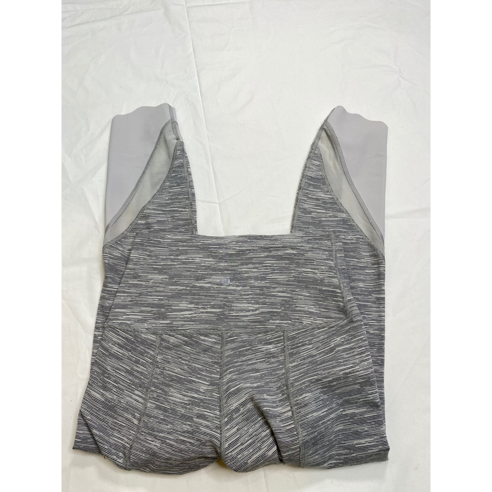 Lululemon white and grey leggings size 4? foldable waist A030422
